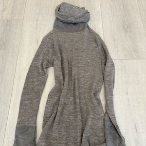 Vintage turtleneck sweater with neck and sleeve detailing